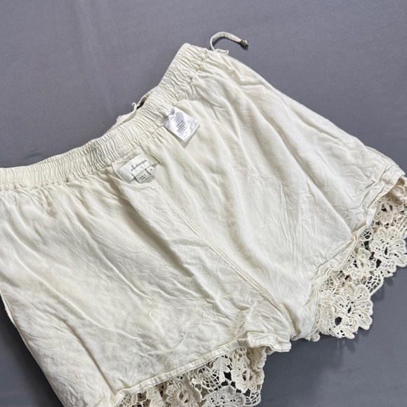 Anthropologie Elevenses Filigree Ivory Lace Shorts Size M - Picture 8 of 11